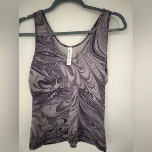 Athleta Transcend Gray Swirl Tank Top